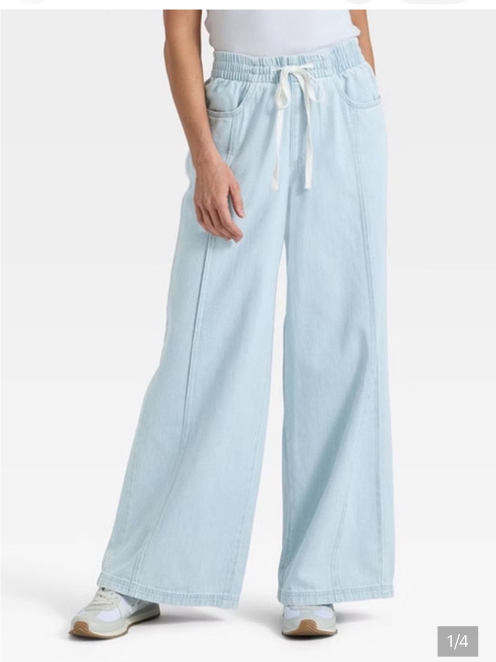 Universal Thread Light Blue Wide-Leg Beach Jeans for Women